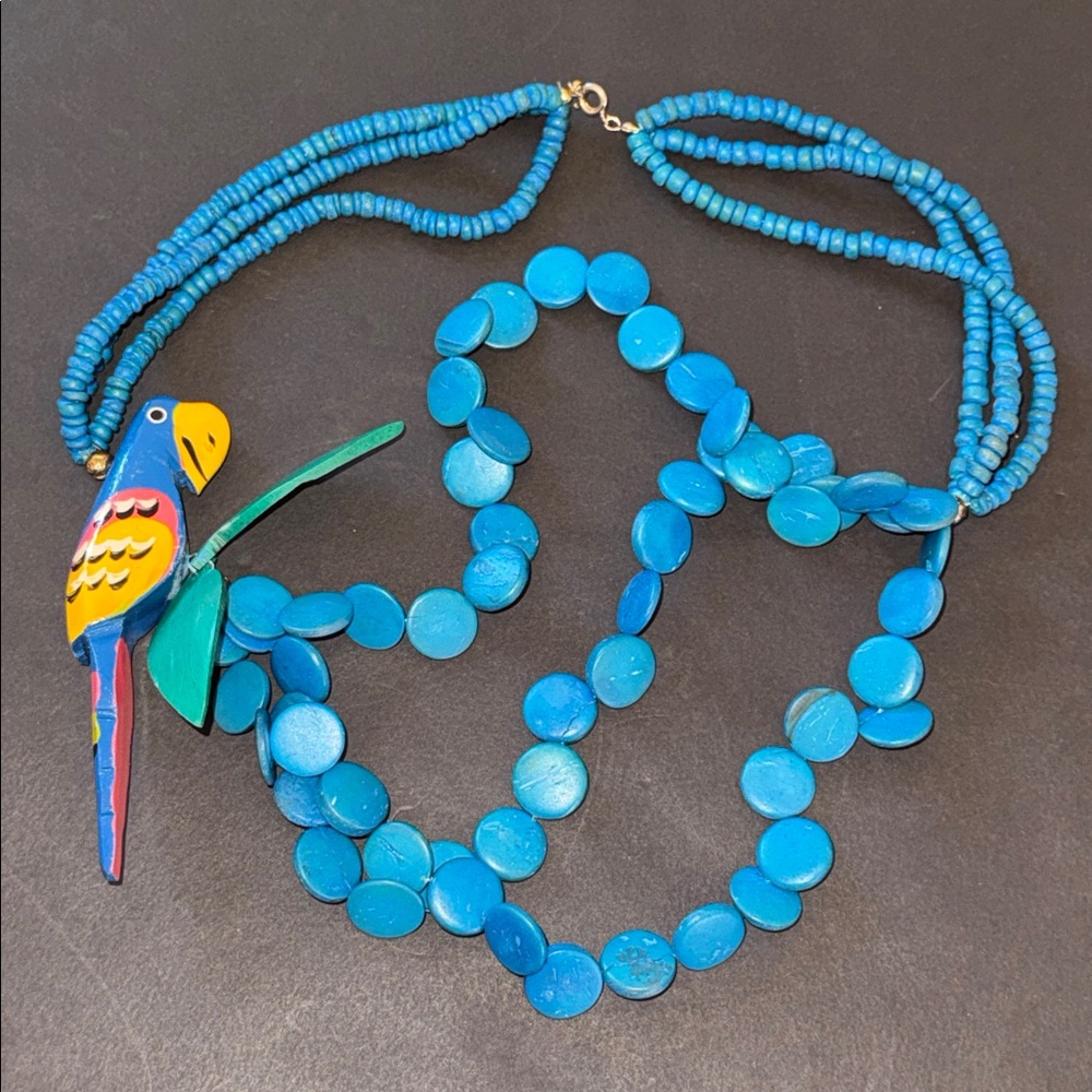 Vintage Parrot Wooden Beaded Necklace - Picture 8 of 12